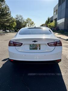 2022 Chevrolet Malibu LT   - Photo 9 - Albuquerque, NM 87110