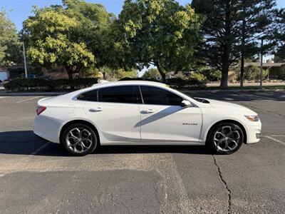 2022 Chevrolet Malibu LT   - Photo 5 - Albuquerque, NM 87110