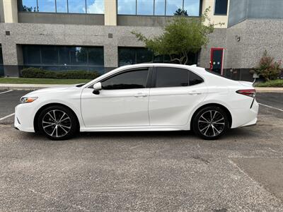 2019 Toyota Camry SE   - Photo 3 - Albuquerque, NM 87110