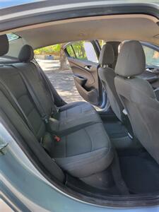 2018 Chevrolet Cruze LS Auto   - Photo 18 - Albuquerque, NM 87110