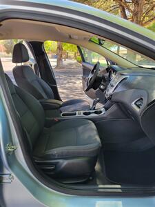 2018 Chevrolet Cruze LS Auto   - Photo 16 - Albuquerque, NM 87110