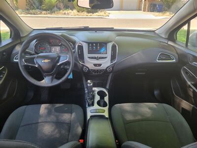 2018 Chevrolet Cruze LS Auto   - Photo 10 - Albuquerque, NM 87110