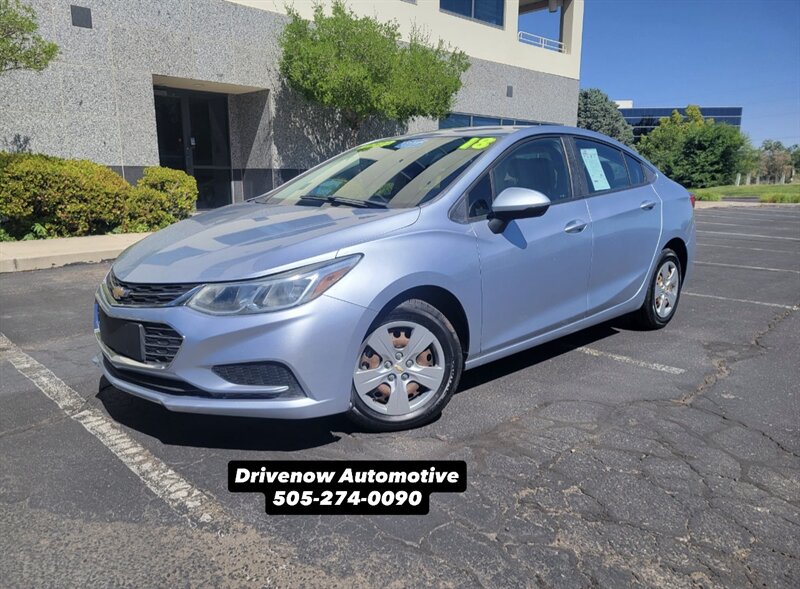 2018 Chevrolet Cruze LS Auto's photo