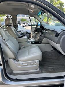 2013 Chevrolet Avalanche LT Black Diamond   - Photo 17 - Albuquerque, NM 87110