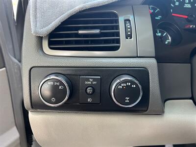 2013 Chevrolet Avalanche LT Black Diamond   - Photo 13 - Albuquerque, NM 87110