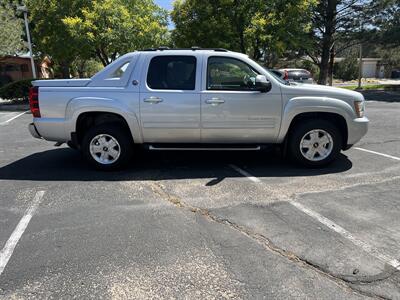 2013 Chevrolet Avalanche LT Black Diamond   - Photo 4 - Albuquerque, NM 87110