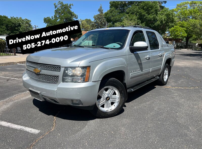 2013 Chevrolet Avalanche LT Black Diamond  