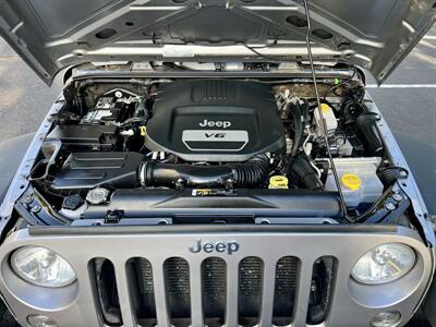 2018 Jeep Wrangler JK Unlimited Sport S   - Photo 18 - Albuquerque, NM 87110