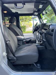 2018 Jeep Wrangler JK Unlimited Sport S   - Photo 13 - Albuquerque, NM 87110