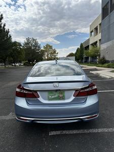 2017 Honda Accord Hybrid EX-L   - Photo 8 - Albuquerque, NM 87110