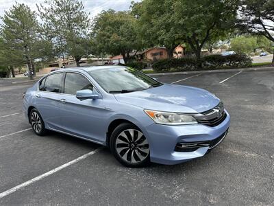 2017 Honda Accord Hybrid EX-L   - Photo 2 - Albuquerque, NM 87110