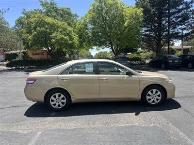 2011 Toyota Camry LE   - Photo 4 - Albuquerque, NM 87110