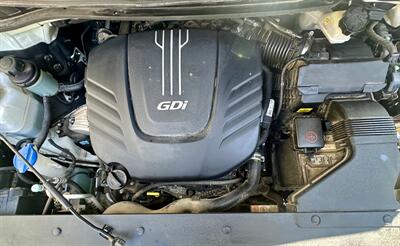2017 Kia Sedona L   - Photo 21 - Albuquerque, NM 87110
