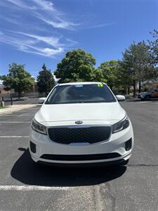 2017 Kia Sedona L   - Photo 7 - Albuquerque, NM 87110