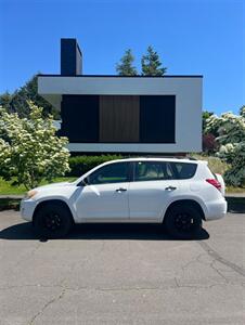 2009 Toyota RAV4   - Photo 3 - Portland, OR 97216