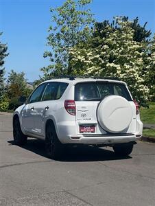 2009 Toyota RAV4   - Photo 5 - Portland, OR 97216