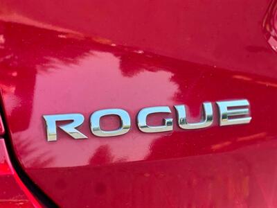 2017 Nissan Rogue SL - Photo 21 - Portland, OR 97216