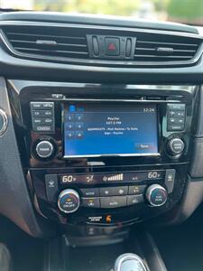 2017 Nissan Rogue SL - Photo 34 - Portland, OR 97216