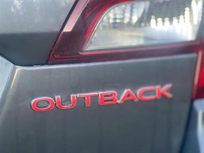 2018 Subaru Outback 2.5i Limited   - Photo 17 - Portland, OR 97216