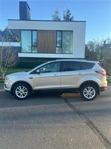 2018 Ford Escape SE   - Photo 3 - Portland, OR 97216