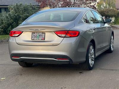 2015 Chrysler 200 Limited   - Photo 7 - Portland, OR 97216