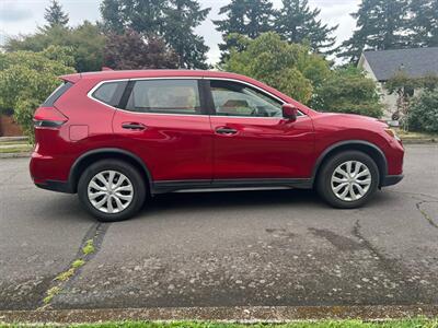 2017 Nissan Rogue S   - Photo 9 - Portland, OR 97216