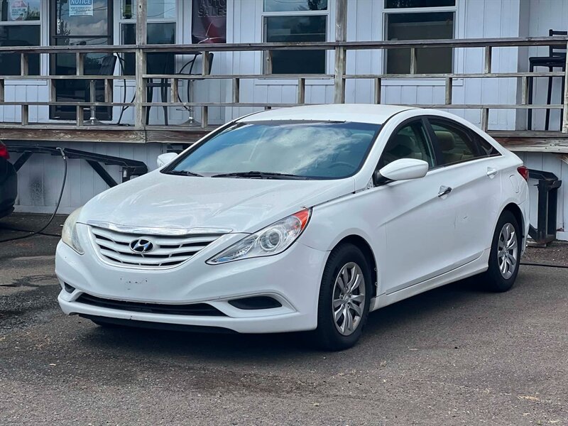 2012 Hyundai SONATA GLS   - Photo 1 - Portland, OR 97216