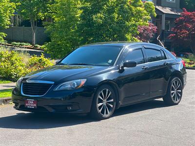 2014 Chrysler 200 Touring   - Photo 1 - Portland, OR 97216