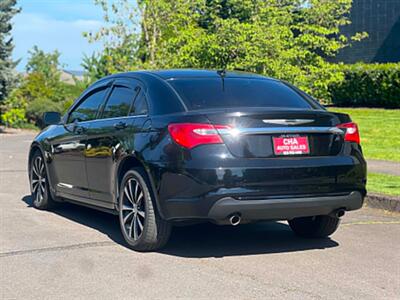 2014 Chrysler 200 Touring   - Photo 7 - Portland, OR 97216