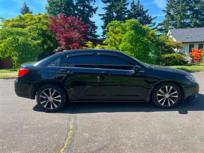 2014 Chrysler 200 Touring   - Photo 12 - Portland, OR 97216