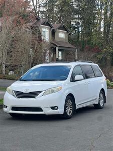 2011 Toyota Sienna XLE 8-Passenger   - Photo 2 - Portland, OR 97216
