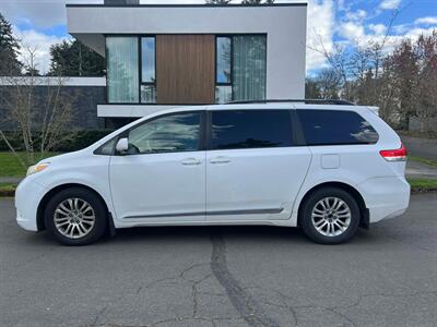 2011 Toyota Sienna XLE 8-Passenger   - Photo 4 - Portland, OR 97216