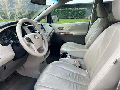 2011 Toyota Sienna XLE 8-Passenger   - Photo 20 - Portland, OR 97216