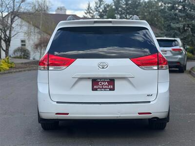 2011 Toyota Sienna XLE 8-Passenger   - Photo 7 - Portland, OR 97216