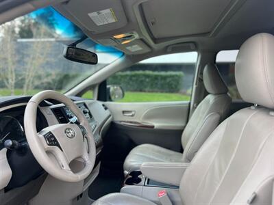 2011 Toyota Sienna XLE 8-Passenger   - Photo 19 - Portland, OR 97216