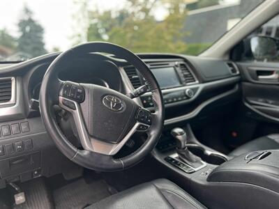 2017 Toyota Highlander Limited   - Photo 24 - Portland, OR 97216