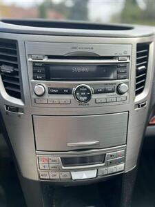 2010 Subaru Outback 2.5i Limited   - Photo 23 - Portland, OR 97216