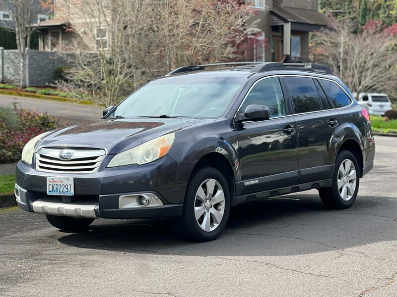 2010 Subaru Outback 2.5i Limited   - Photo 1 - Portland, OR 97216