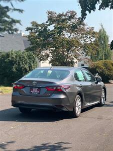 2021 Toyota Camry LE   - Photo 8 - Portland, OR 97216