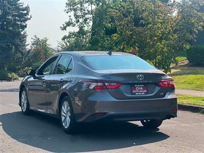 2021 Toyota Camry LE   - Photo 6 - Portland, OR 97216