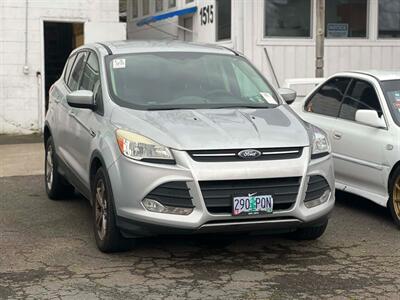 2014 Ford Escape SE   - Photo 2 - Portland, OR 97216