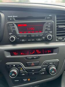 2013 Kia Optima EX   - Photo 15 - Portland, OR 97216