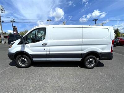 2017 Ford Transit 250   - Photo 2 - Portland, OR 97216