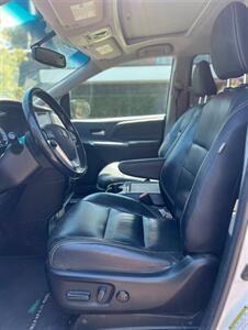 2016 Toyota Sienna SE 8-Passenger - Photo 17 - Portland, OR 97216