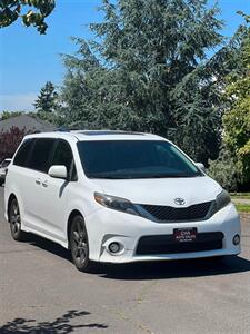 2016 Toyota Sienna SE 8-Passenger - Photo 14 - Portland, OR 97216