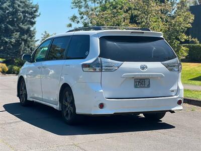 2016 Toyota Sienna SE 8-Passenger - Photo 5 - Portland, OR 97216