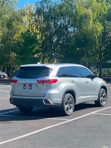 2019 Toyota Highlander Limited - Photo 9 - Portland, OR 97216