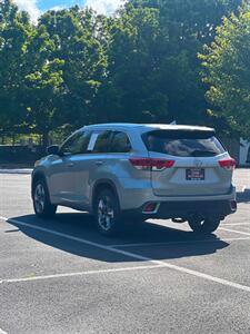 2019 Toyota Highlander Limited - Photo 5 - Portland, OR 97216