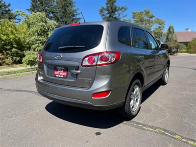 2011 Hyundai SANTA FE GLS   - Photo 8 - Portland, OR 97216