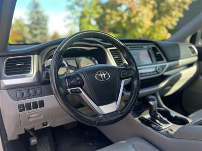 2014 Toyota Highlander XLE - Photo 25 - Portland, OR 97216